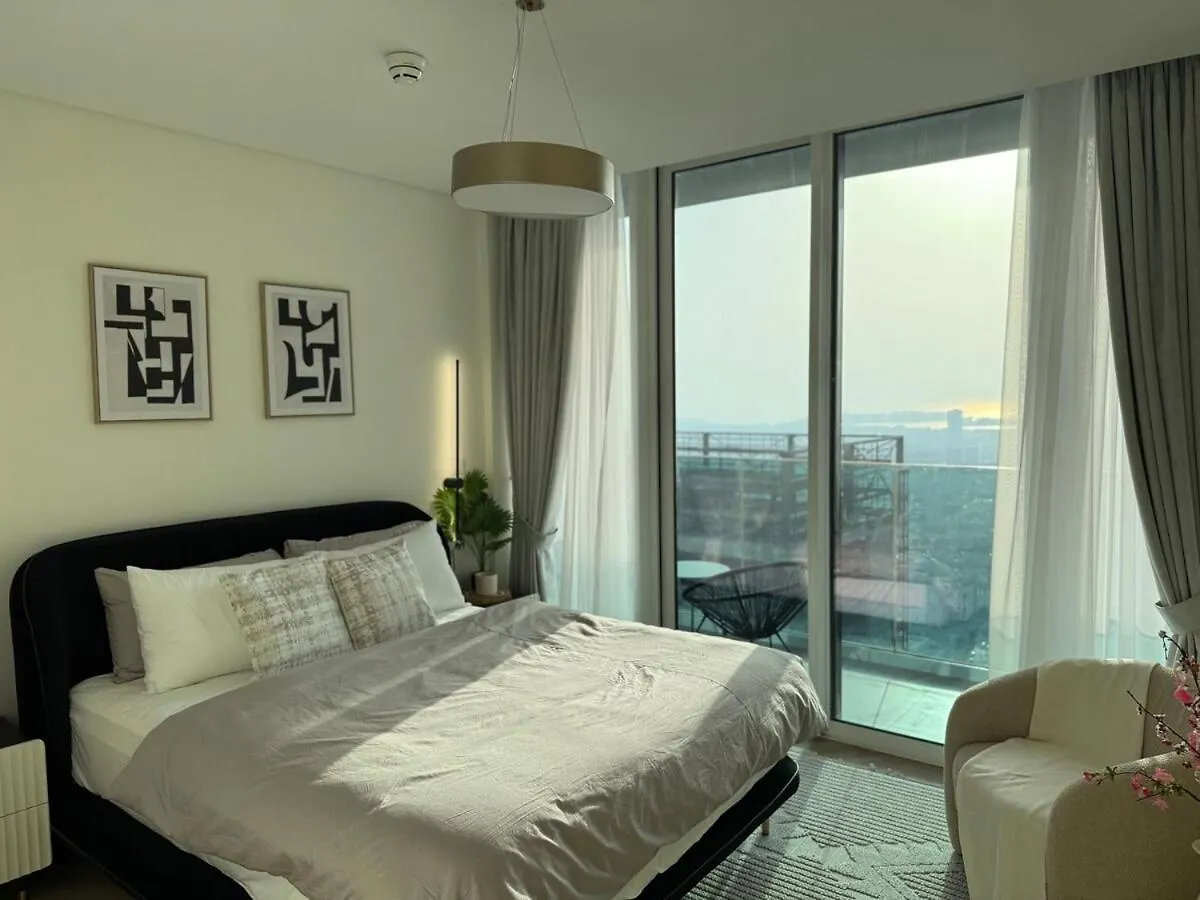 Luxury 2 Bedroom Spectacular Downtown And Sea View Next To Metro Dubai Apartment
