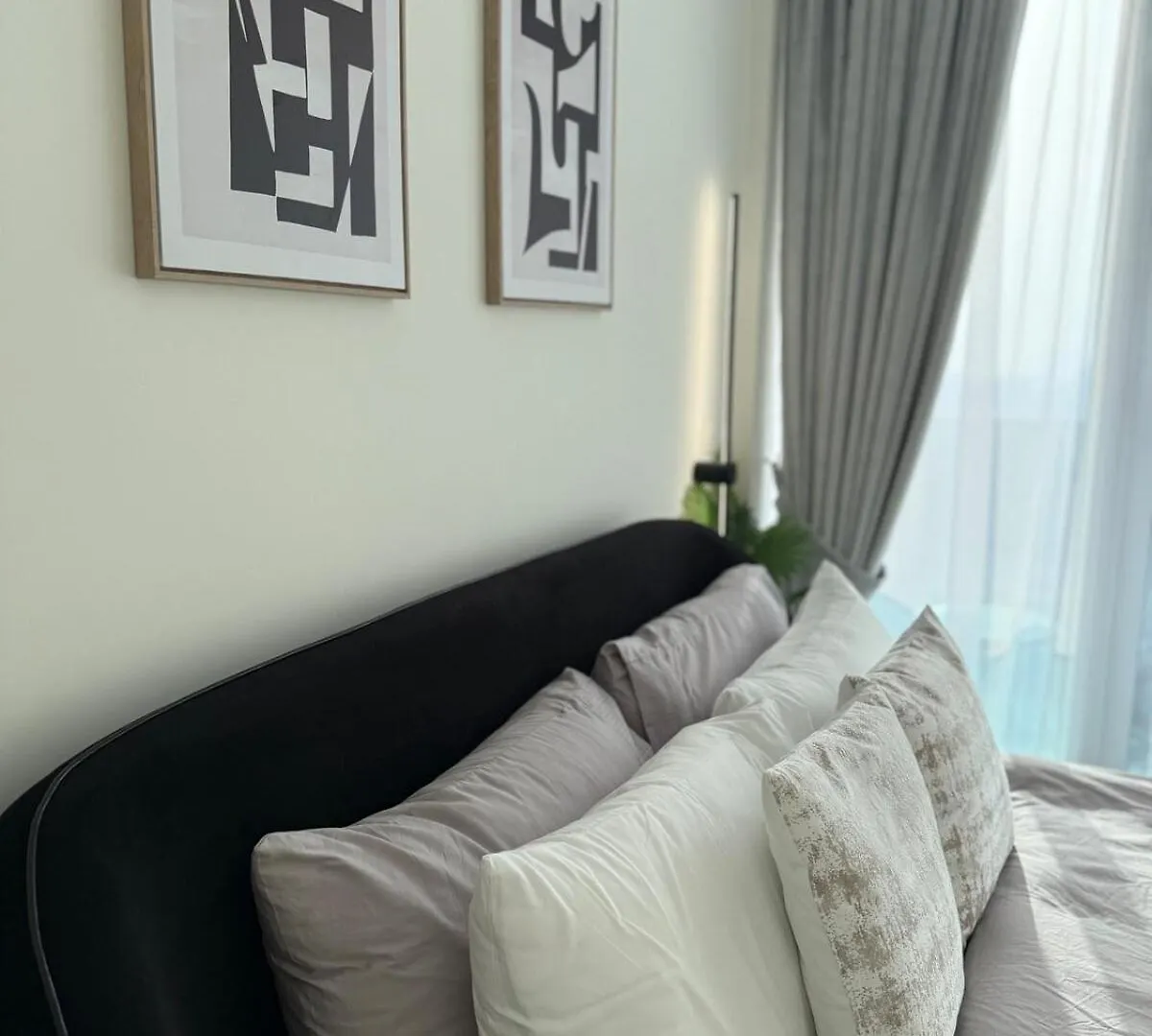 Apartment Luxury 2 Bedroom Spectacular Downtown And Sea View Next To Metro Dubai United Arab Emirates